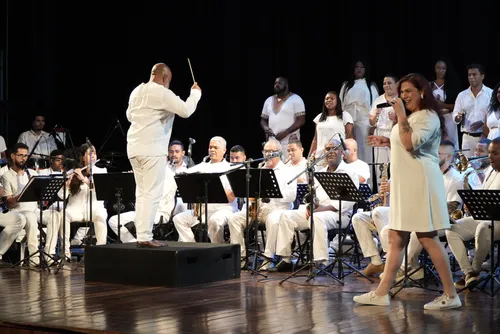 Noite foi especial para músicos e plateia