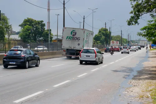 Movimentação na BR- 101, na altura de São Gonçalo