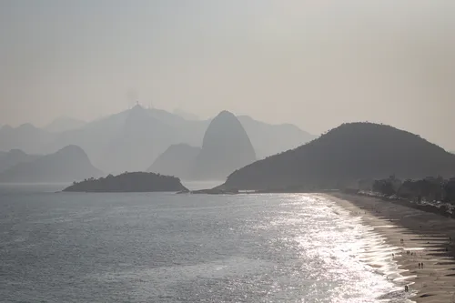 Previsão é de predomínio de céu nublado, com previsão de pancadas de chuvas isoladas a partir da tarde