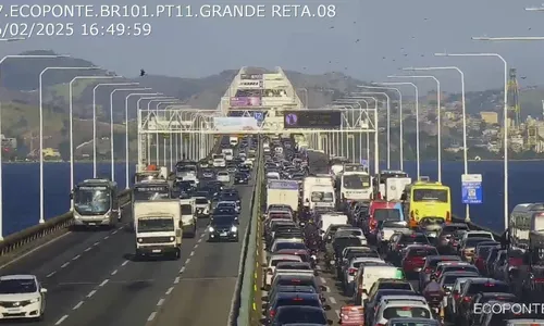 Acidente gerou grande congestionamento na Ponte Rio-Niterói