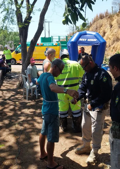 Motoristas são orientados sobre a  importância do sono e pausas durante a jornada de trabalho