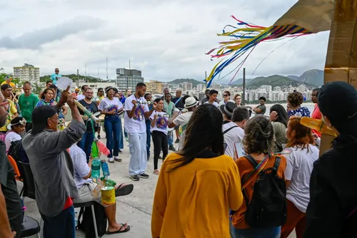 Bloco carnavalesco antimanicomial promove a saúde, a integração e a cidadania