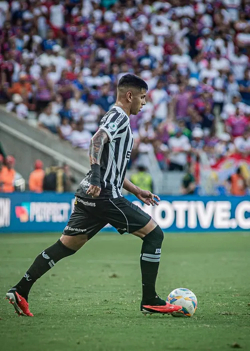 Zagueiro David Ricardo: vendido ao Botafogo