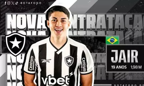 Jair assinou contrato até o final de 2028 com o Botafogo