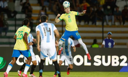 Igor Serrote durante partida pela Seleção Brasileira contra a Argentina, pelo Sul-Americano Sub-20