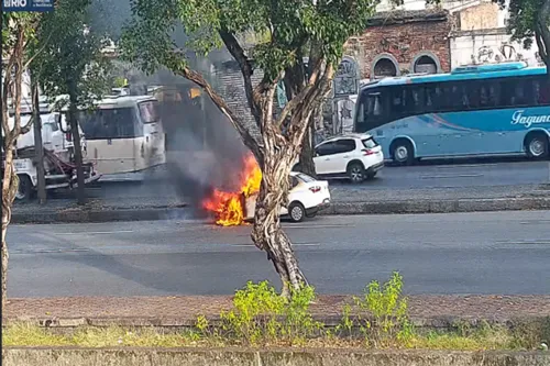 Pista central da Presidente Vargas precisou ser interditada