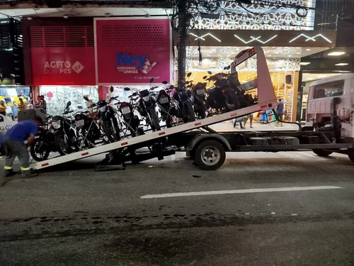 A operação aconteceu na esquina das ruas Carlos Gianelli com Dr. Feliciano Sodré, no Centro.