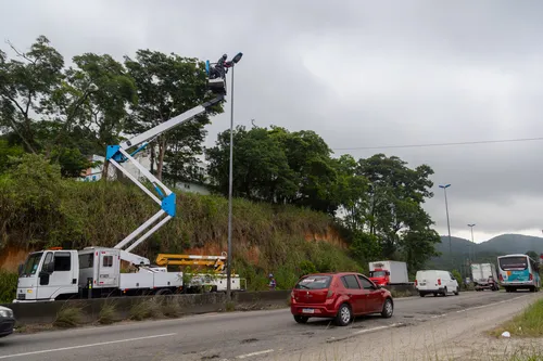 Ação aconteceu próximo à garagem da viação 1001