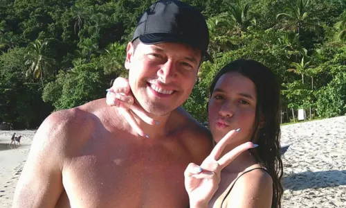 Maria Viel Faro foi diagnosticada com 34 graus de desvio na coluna