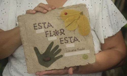 A criação artesanal do livro é a realização de um sonho antigo da autora