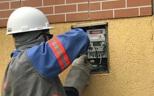 Enel alerta sobre tentativa de golpe com falso aviso de desligamento
