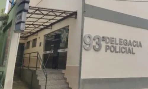 Perícia encontrou munições de calibre 9mm no local do crime