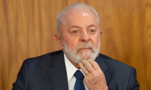 Lula realizou uma cirurgia na última terça-feira