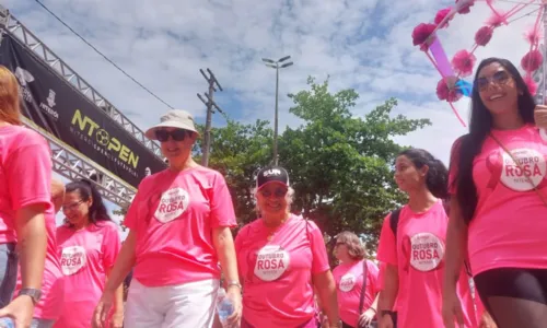 Caminhada é organizada por outras mulheres que já passaram pelo diagnóstico