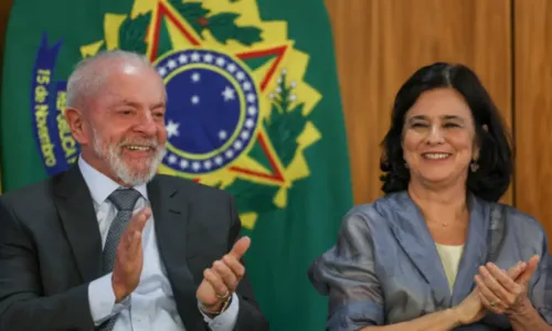 O presidente Luiz Inácio Lula da Silva e a ministra da Saúde, Nísia Trindade