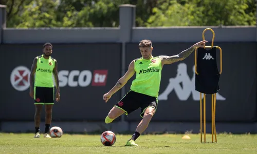 Carille fez ajustes pontuais na equipe para esta partida