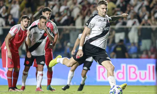 Vegetti tem 8 gols em 11 jogos pelo Vasco na Copa do Brasil