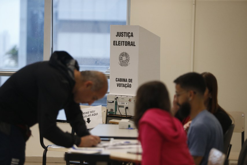 Abstenção em alta acende alerta; Cármen Lúcia quer entender causa