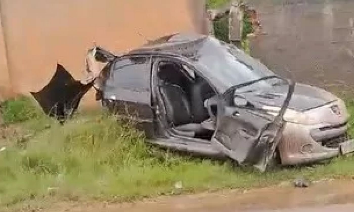 Grave acidente na Região dos Lagos deixa quatro feridos