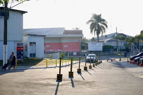 A vítima foi levada para o Hospital Estadual Alberto Torres, no Colubandê