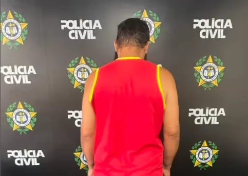 Homem também é acusado de xingar e ofender a mãe
