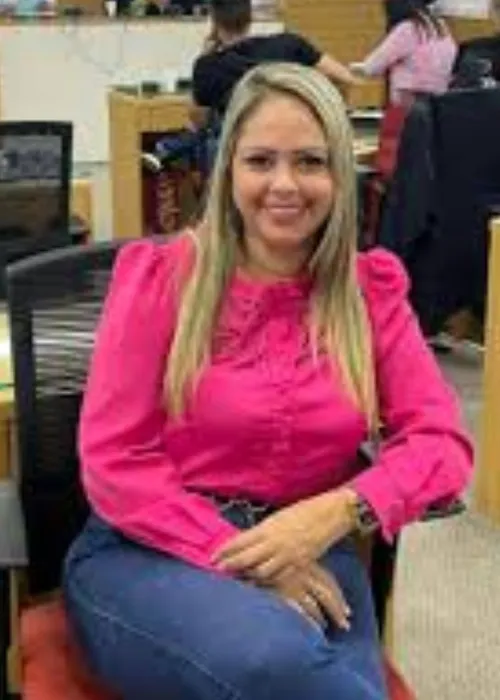 Patrícia da Silva estava de moto quando sofreu acidente