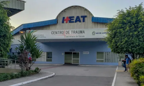 Bebê foi transportado de helicóptero ao Heat com 90% do corpo queimado
