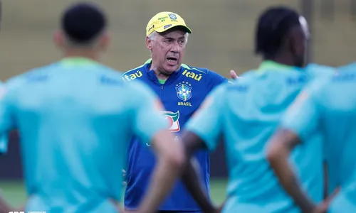 Ancelotti deve optar por uma formação inédita diante do Equador