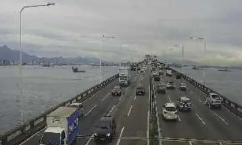 Motoristas devem manter a atenção no trânsito