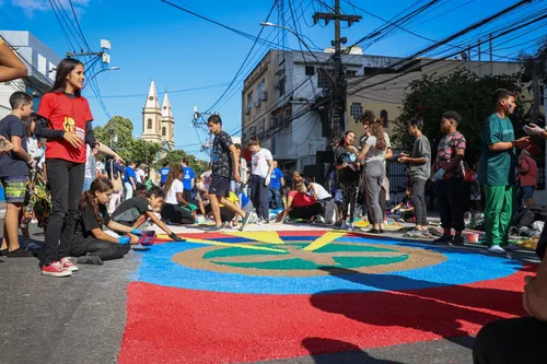 O tapete de sal da cidade é considerado o maior da América Latina