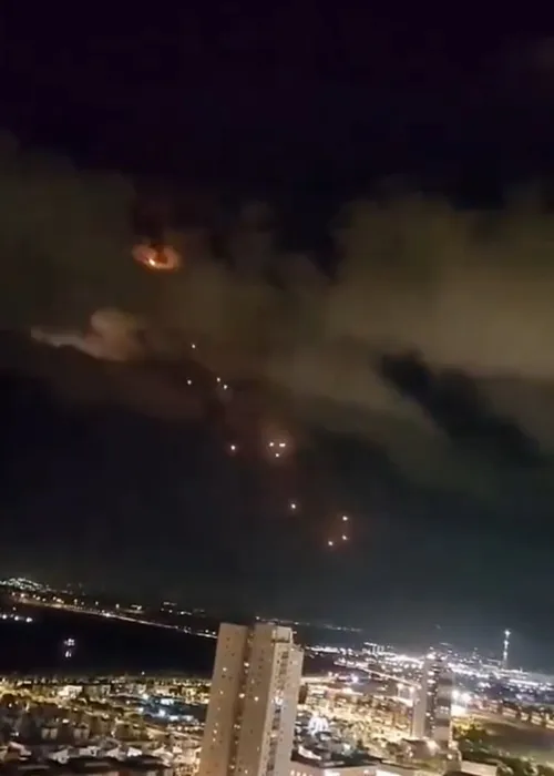 Segundo relatos, houve destruição de áreas habitadas por civis do Irã