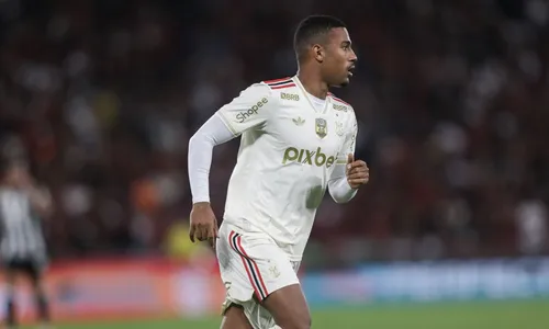 Samuel Lino tem boa atuação em estreia pelo Flamengo