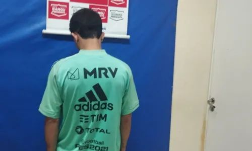 Homem foi levado para a 34ª DP (Bangu), onde o caso foi registrado