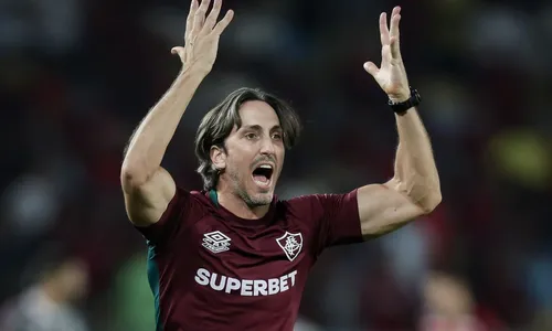 Zubeldía soma sete vitórias, dois empates e uma derrota no comando do Fluminense
