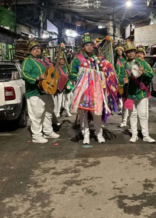 Grupo realiza diversas atividades culturais na Mangueira