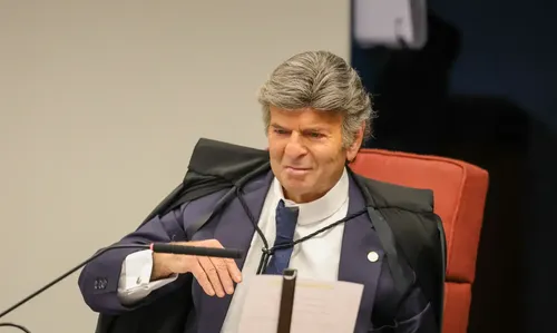 Fux é o terceiro a votar