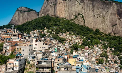 Favela da Rocinha foi alvo de operação neste sábado (31)