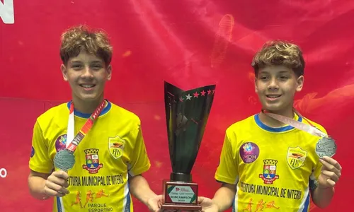 Rafael e Samuel, ambos com 12 anos, acumulam juntos mais de 50 medalhas ao longo da trajetória esportiva