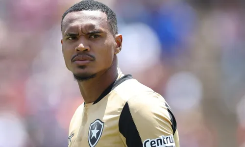 John é um dos destaques da equipe do Botafogo