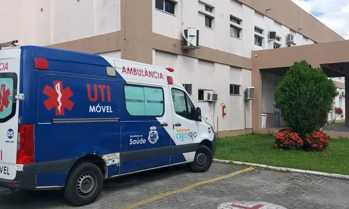 Ele foi transferido para o Centro de Trauma do Hospital Estadual Roberto Chabo, em Araruama.