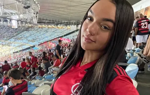 Izabelly surpreendeu seguidores ao postar vídeo no qual parecia estar em situação de perigo