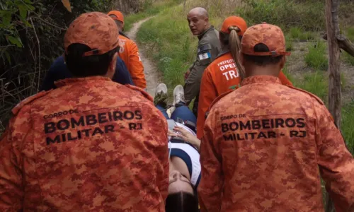 Durante o resgate, o Corpo de Bombeiros foi acionado