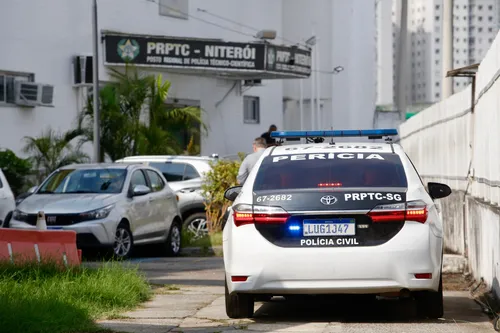A perícia ainda apura se o projétil atravessou o crânio da vítima