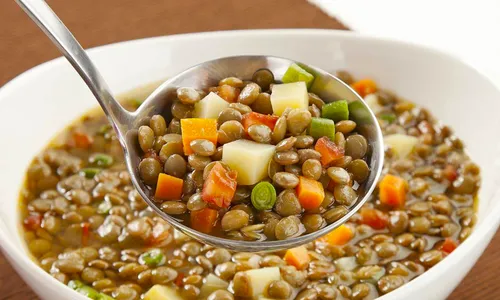 Costume de consumir lentilhas no Ano Novo está associado à ideia de riqueza, fartura e continuidade financeira