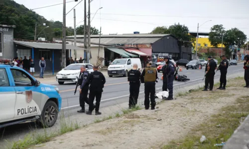 Criminosos foram baleados durante a fuga na RJ-116