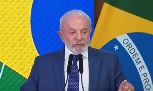 O presidente Lula fez o anúncio do socorro às empresas