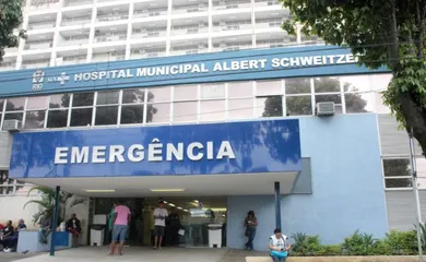 De acordo com a Secretaria Municipal de Saúde, o menino permanece em estado estável