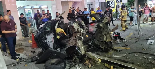 A explosão aconteceu após o rompimento do cilindro de gás do veículo durante o abastecimento