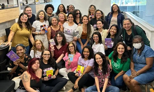O coletivo Escritoras Vivas é um grupo feminino de mobilização e expressão cultural de São Gonçalo