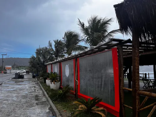 A confusão aconteceu na saída de um quiosque em Camboinhas